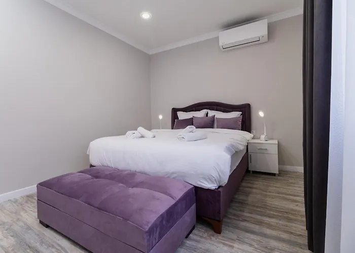 Gorgeous 2-Bedroom Apartment