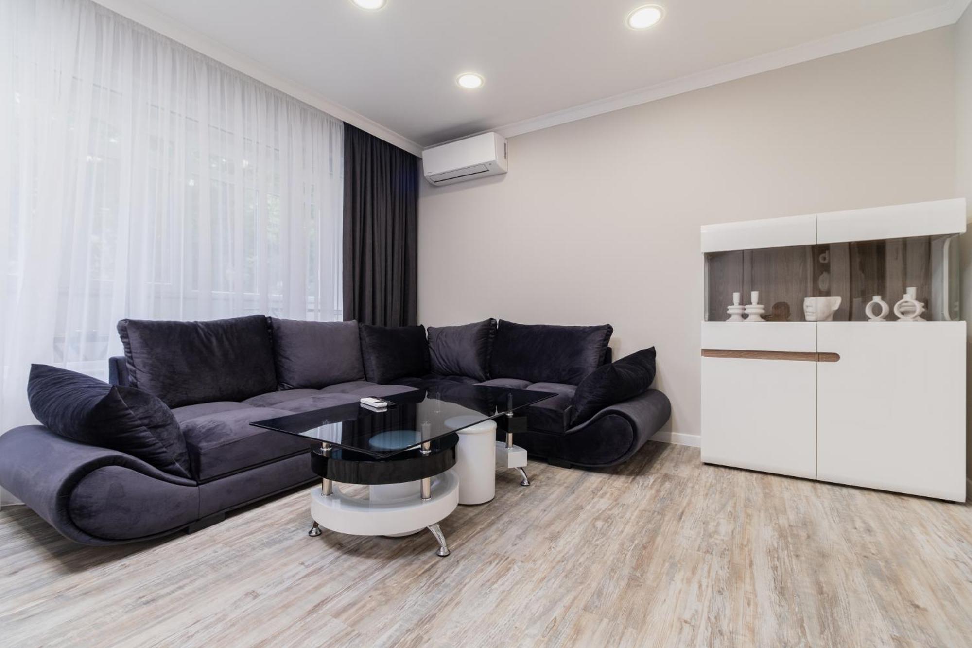 Gorgeous 2-bedroom