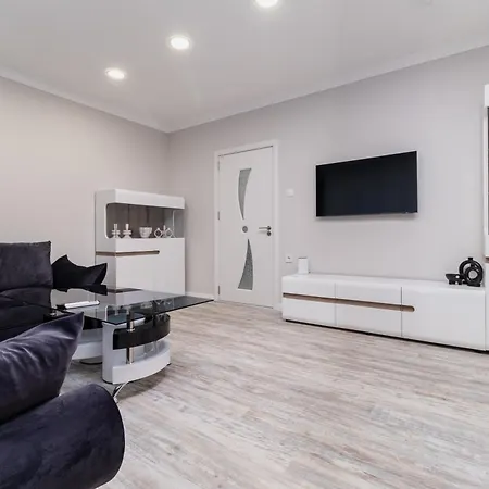 Gorgeous 2-Bedroom Apartment Plovdiv Exterior photo